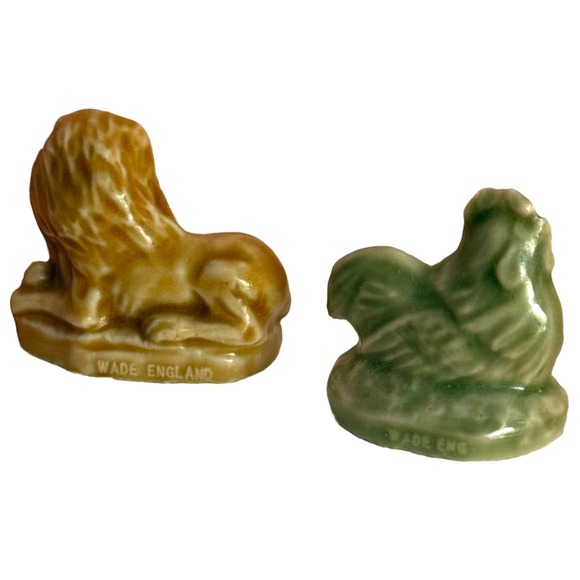 Wade England Miniatures Lot Brown Lion & Green Hen Figurines Vintage Whimsies - Picture 2 of 9
